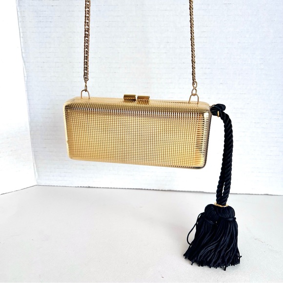 Vintage Columbine Evening Bag | Shiney Gold Metal with Tassle Size: Os - Picture 5 of 11